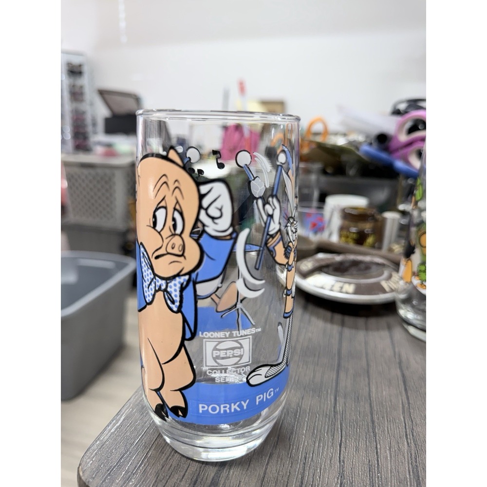 Vintage 1979 Pepsi Collector Series Looney Tunes Glass Porky Pig Bugs Daffy Duck